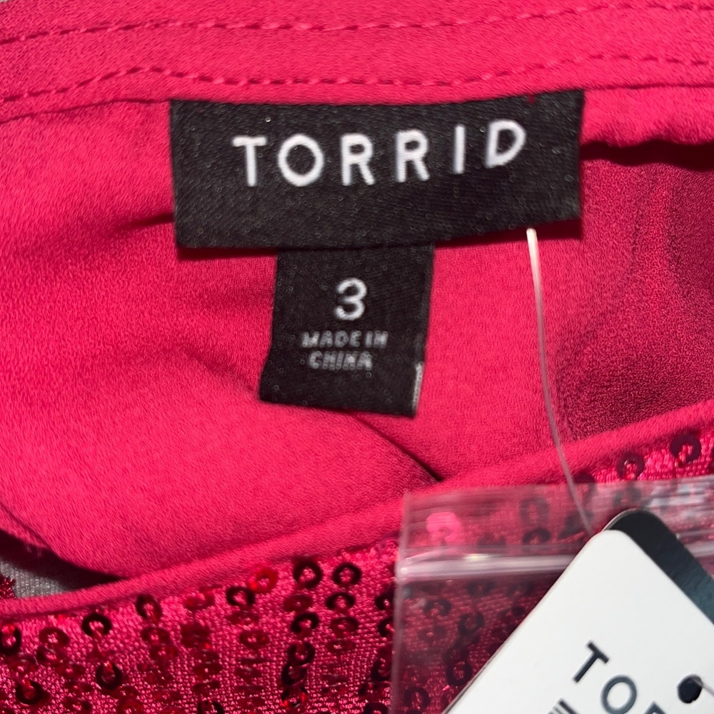 NWT Torrid Abbey hot pink short sleeve sequin top Size 3 3X 22-24 - Picture 8 of 9